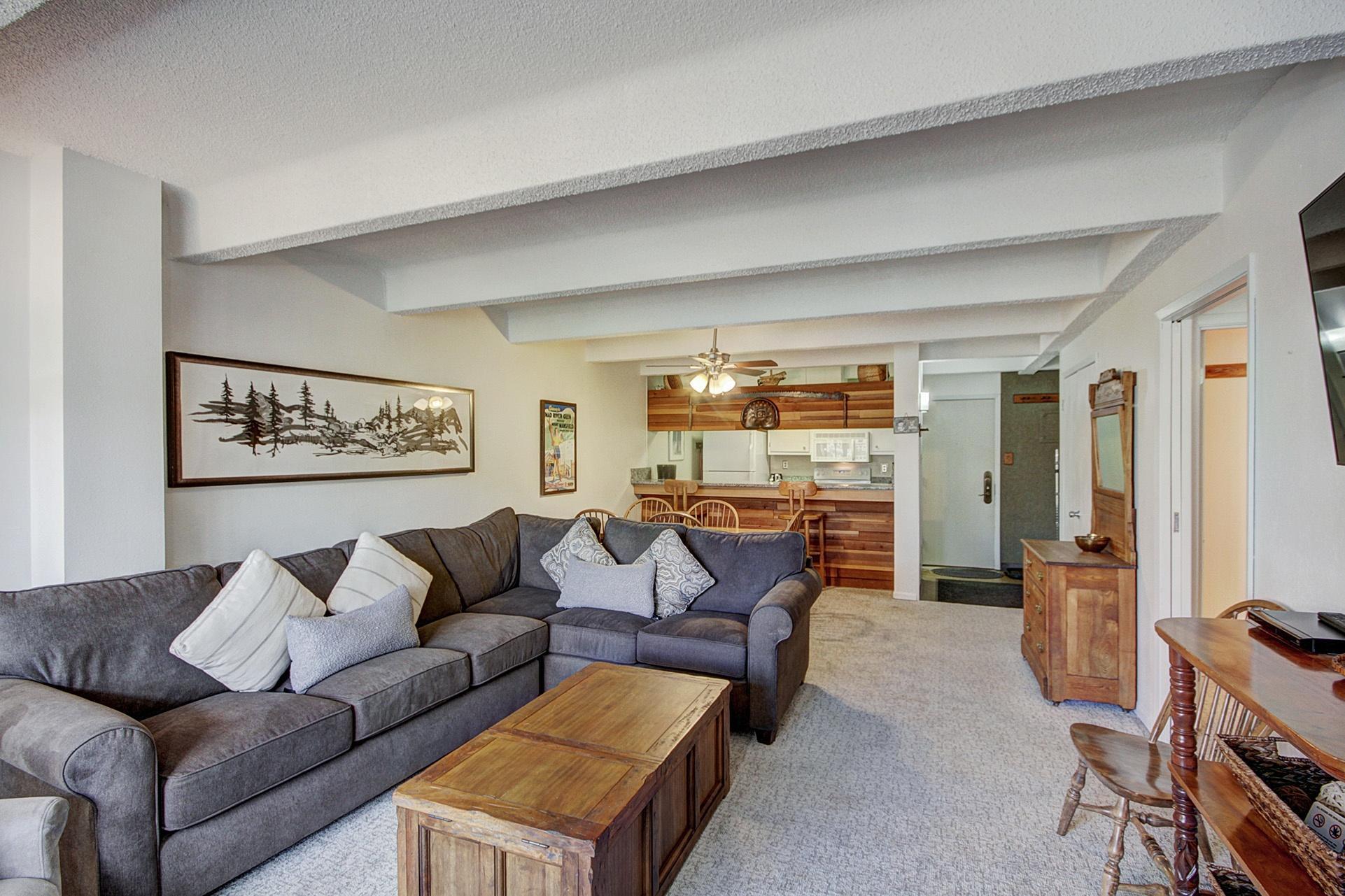 WH204 Wheeler House 2 Bedroom Condo Vacation Rentals Homes