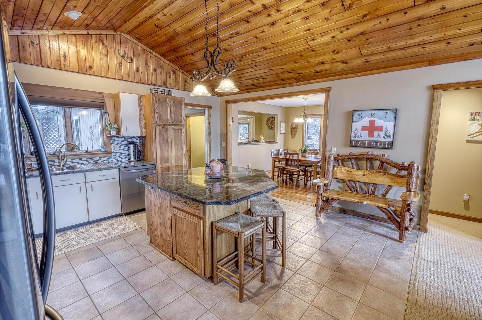 Howe Hill Retreat 4 Bedroom Home Vacation Rentals Homes & Hideaways