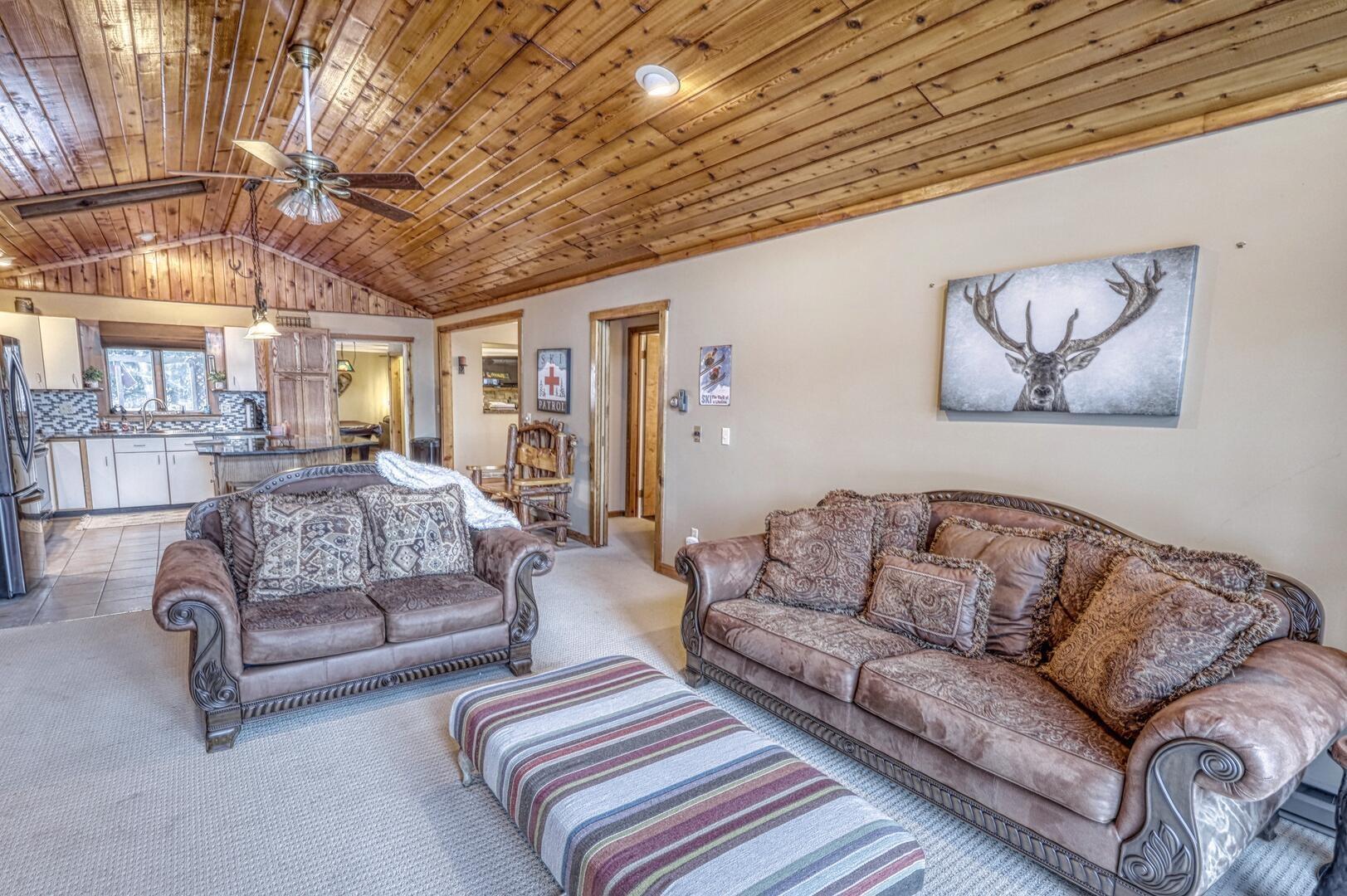 Howe Hill Retreat 4 Bedroom Home Vacation Rentals Homes & Hideaways