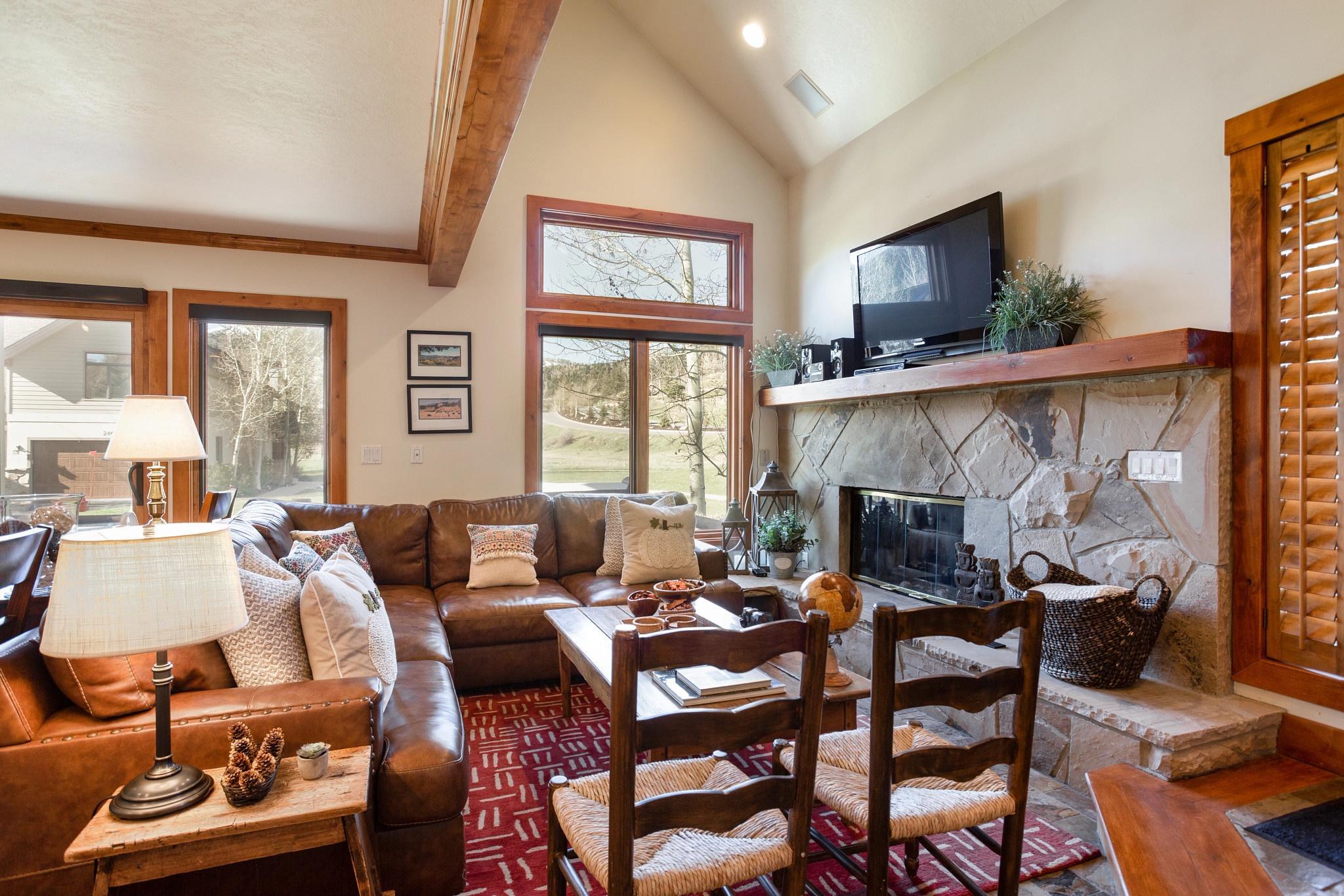 2477 Four Bedroom with Spa Deer Lake Village 4 Bedroom Condo